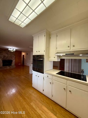 212 Sunset Drive, Williamston, NC 27892