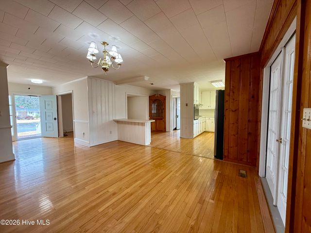 212 Sunset Drive, Williamston, NC 27892