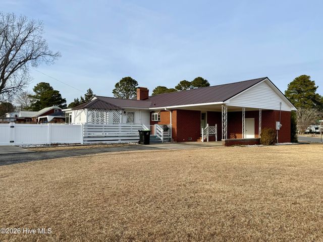 212 Sunset Drive, Williamston, NC 27892