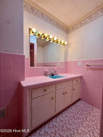 212 Sunset Drive, Williamston, NC 27892