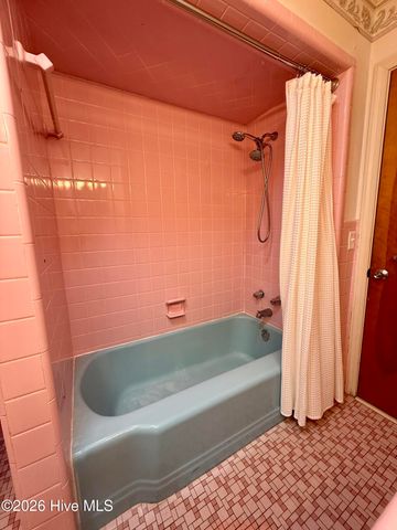 212 Sunset Drive, Williamston, NC 27892