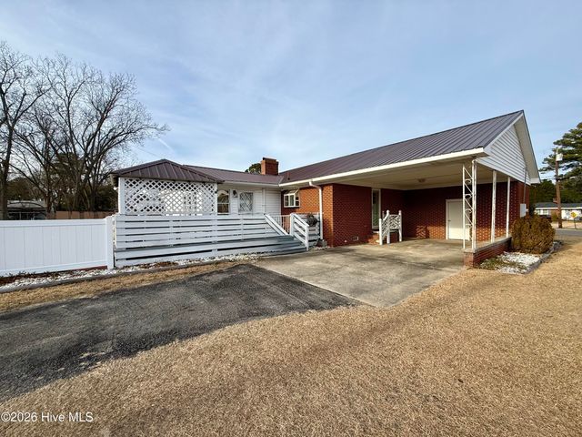 212 Sunset Drive, Williamston, NC 27892