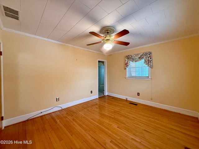 212 Sunset Drive, Williamston, NC 27892