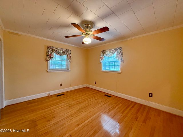 212 Sunset Drive, Williamston, NC 27892