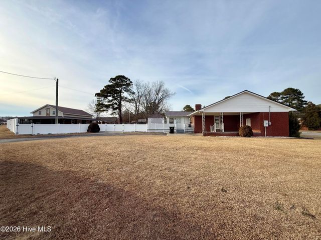 212 Sunset Drive, Williamston, NC 27892