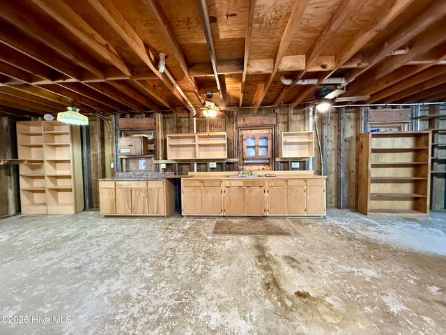 212 Sunset Drive, Williamston, NC 27892