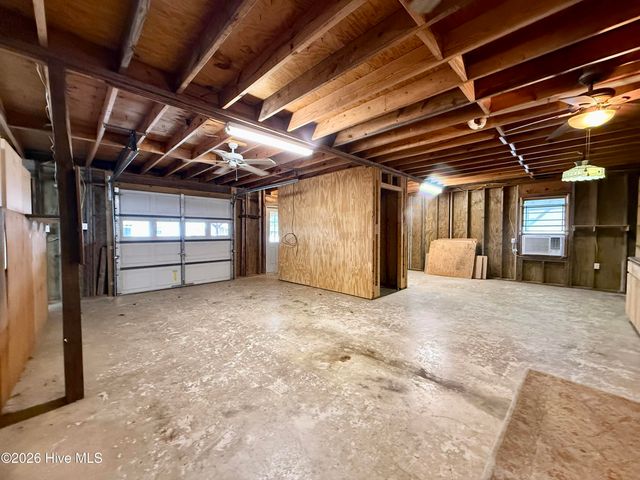 212 Sunset Drive, Williamston, NC 27892