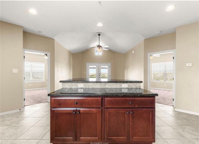 300 Holleman Drive E, College Station, TX 77840