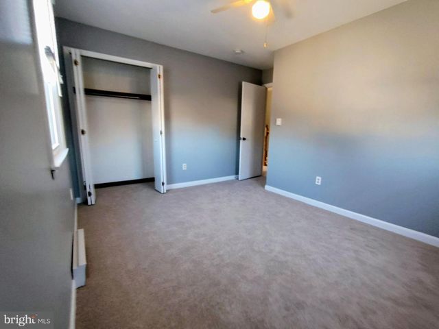 827 S LOCUST ST, Elizabethtown, PA 17022