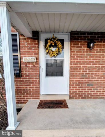 827 S LOCUST ST, Elizabethtown, PA 17022