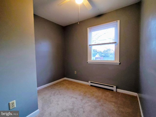 827 S LOCUST ST, Elizabethtown, PA 17022