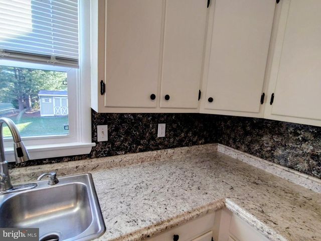 827 S LOCUST ST, Elizabethtown, PA 17022