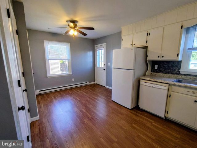 827 S LOCUST ST, Elizabethtown, PA 17022