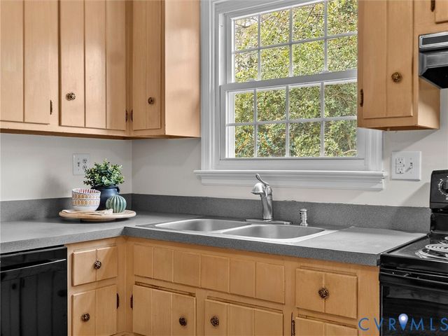 2200 Ashcreek Dr, Henrico, VA 23238