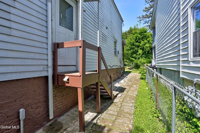 42 Vandenburgh Avenue, Troy, NY 12180