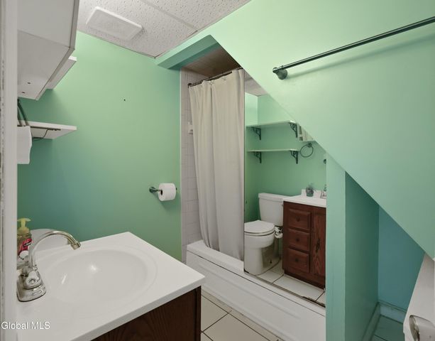 42 Vandenburgh Avenue, Troy, NY 12180