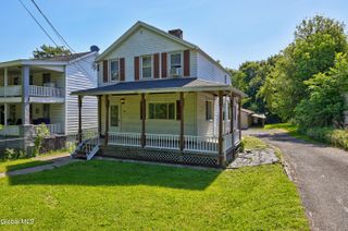 42 Vandenburgh Avenue, Troy, NY 12180