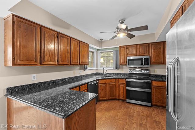 34444 Heartsworth Lane, Sterling Heights, MI 48312