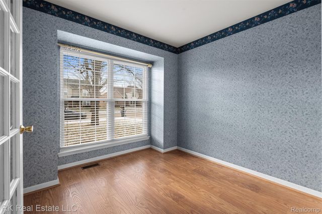 34444 Heartsworth Lane, Sterling Heights, MI 48312