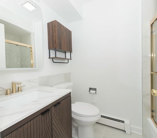 444 Washington Boulevard 404, Oak Park, IL 60302