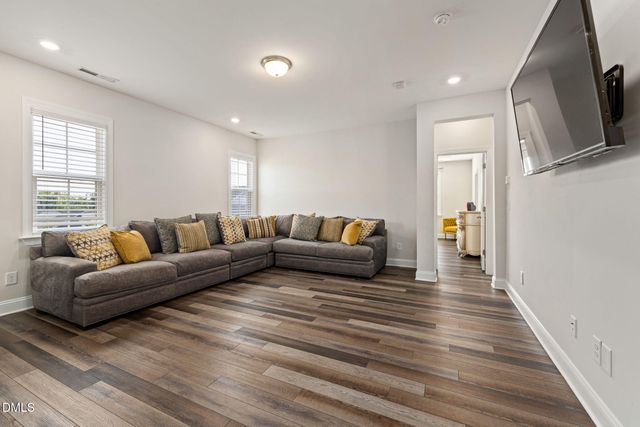 901 Wrights Creek Way, Wake Forest, NC 27587