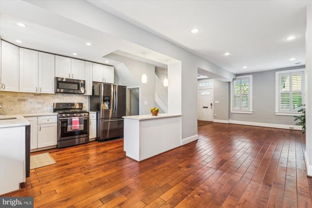 931 FARRAGUT ST NW, Washington, DC 20011
