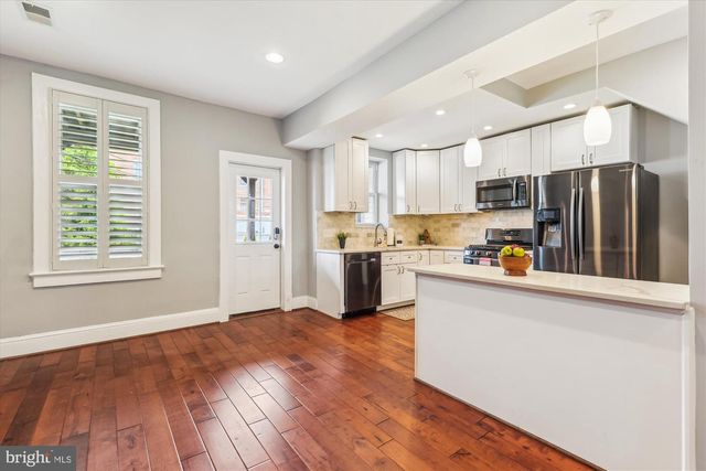931 FARRAGUT ST NW, Washington, DC 20011