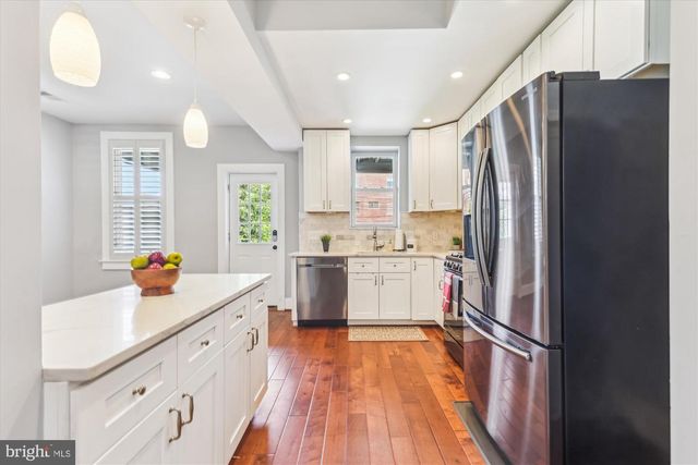 931 FARRAGUT ST NW, Washington, DC 20011
