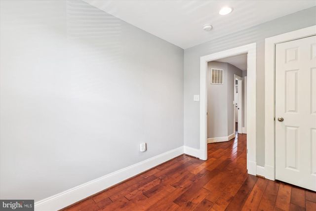 931 FARRAGUT ST NW, Washington, DC 20011