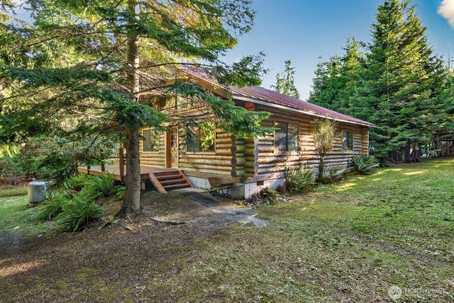 2103 Sherwood Forest Lane, Camano Island, WA 98282