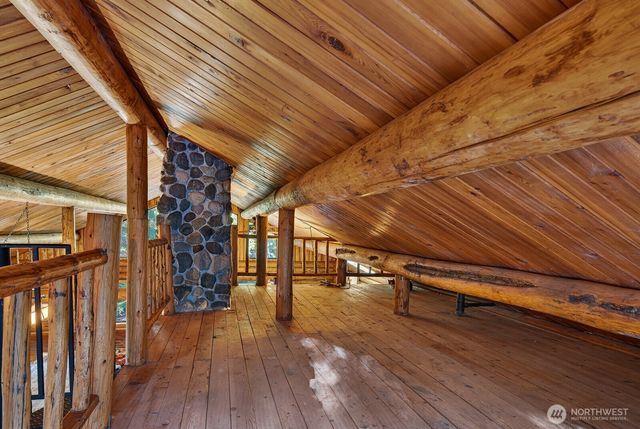 2103 Sherwood Forest Lane, Camano Island, WA 98282