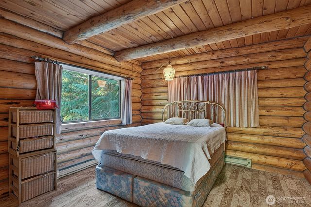 2103 Sherwood Forest Lane, Camano Island, WA 98282