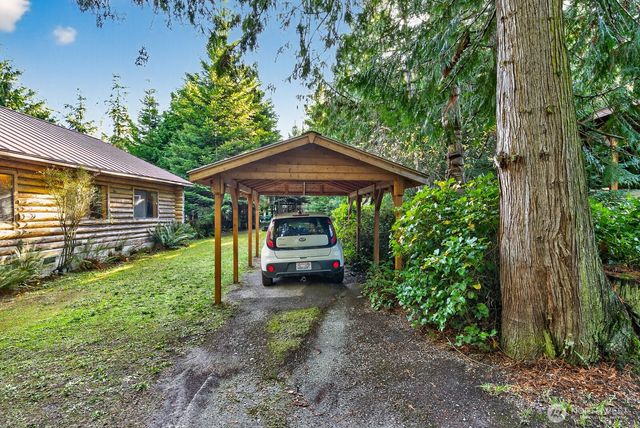 2103 Sherwood Forest Lane, Camano Island, WA 98282