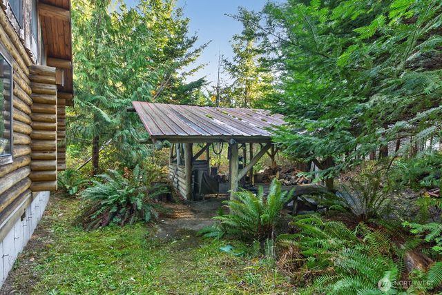 2103 Sherwood Forest Lane, Camano Island, WA 98282