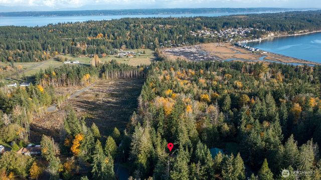 2103 Sherwood Forest Lane, Camano Island, WA 98282