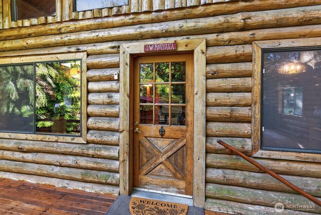 2103 Sherwood Forest Lane, Camano Island, WA 98282