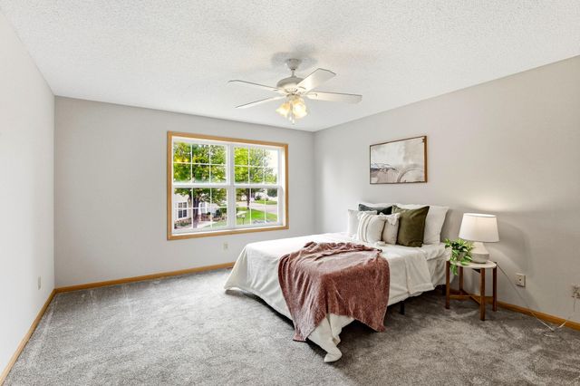 2036 Chicory Way, Chanhassen, MN 55317