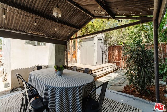 946 Hyperion Avenue, Los Angeles, CA 90029