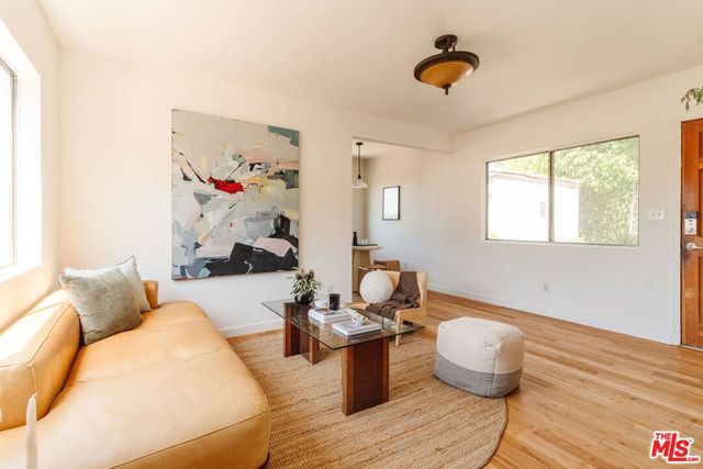 946 Hyperion Avenue, Los Angeles, CA 90029