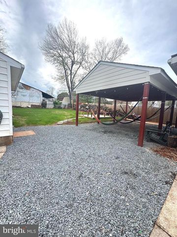 107 LUXOR ST, Manassas Park, VA 20111