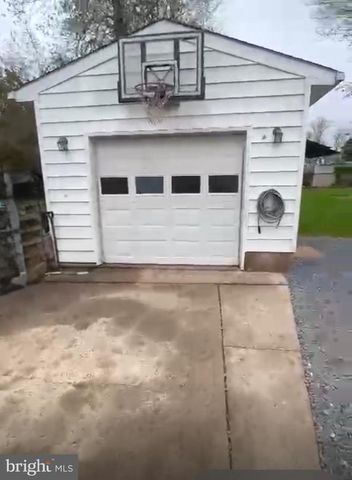 107 LUXOR ST, Manassas Park, VA 20111