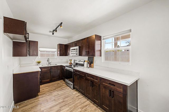 2341 N DAYTON Street, Phoenix, AZ 85006