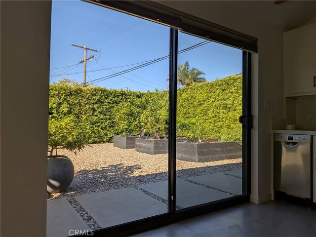 6521 W 87th Street, Westchester, CA 90045