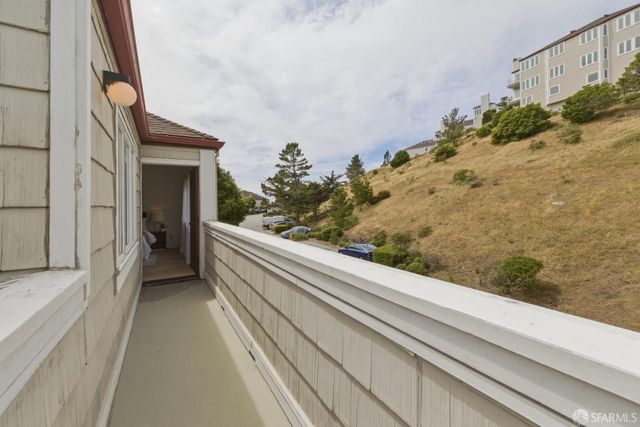 743 Green Ridge Drive 1, Daly City, CA 94014
