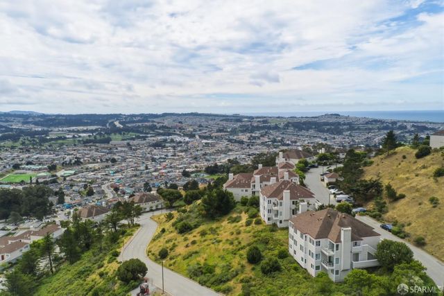 743 Green Ridge Drive 1, Daly City, CA 94014