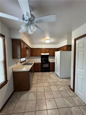 2312 Wood Beach LNDG, Virginia Beach, VA 23455