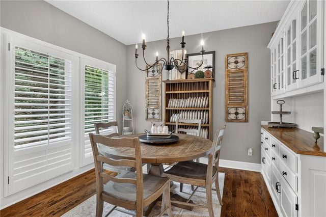14170 NW 63rd Street, Parkville, MO 64152
