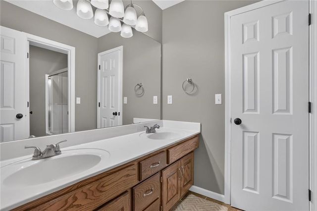14170 NW 63rd Street, Parkville, MO 64152