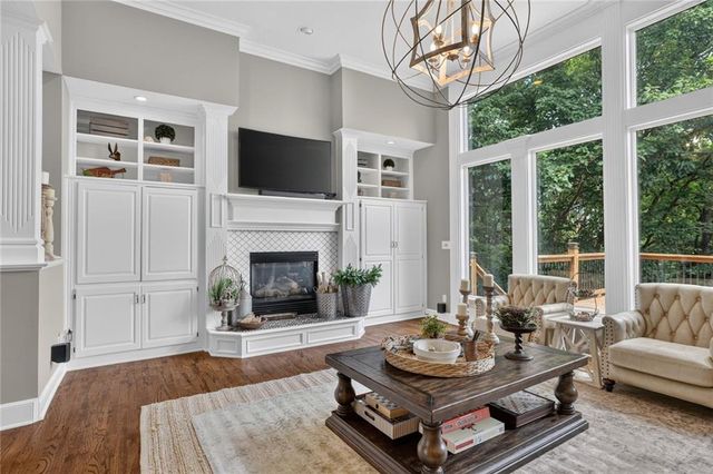 14170 NW 63rd Street, Parkville, MO 64152