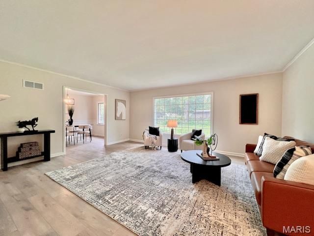4904 Paris Drive, Godfrey, IL 62035